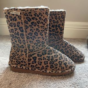Bearpaw leopard print boots
